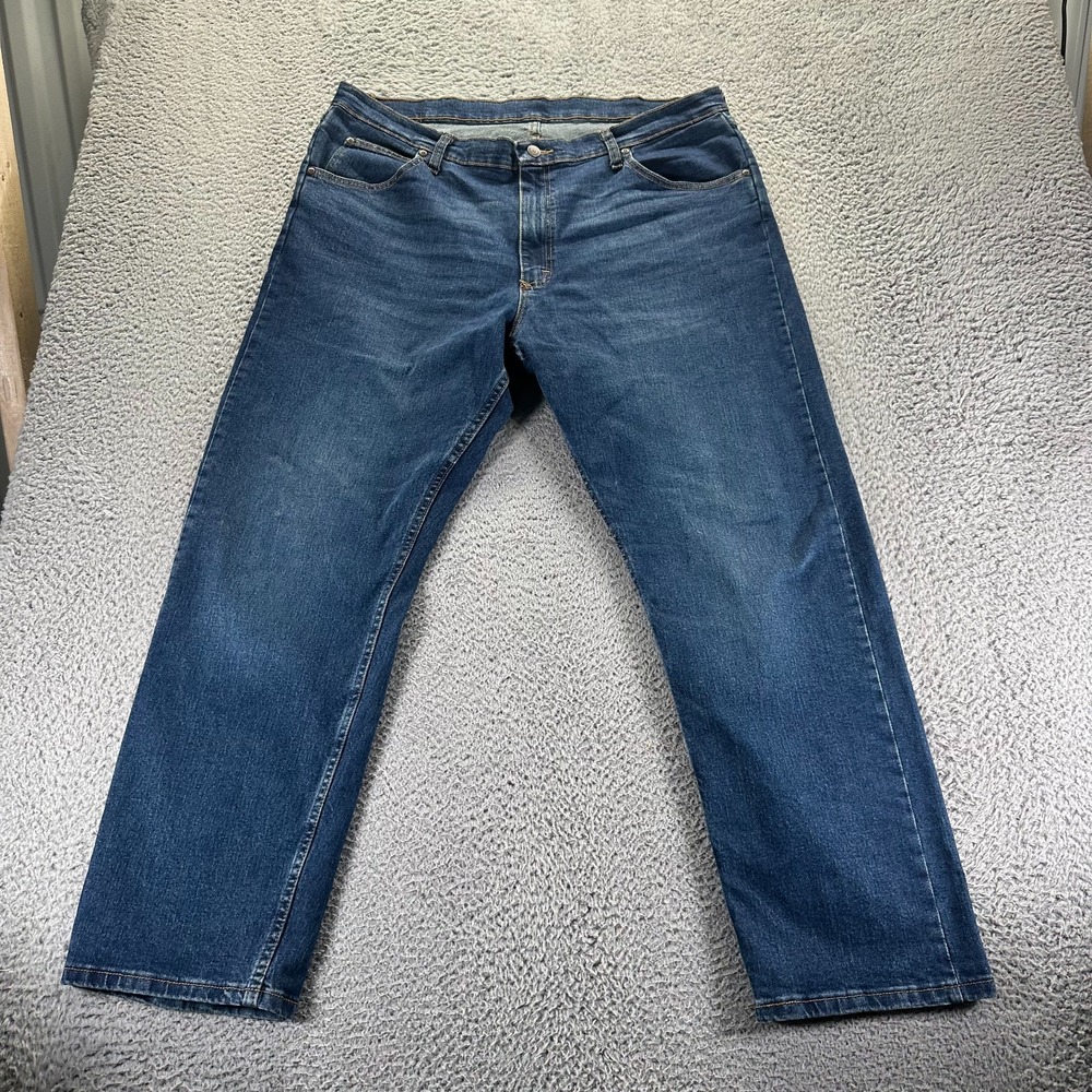 Wrangler Jeans Men's 38x30 Blue Cotton Denim Straight Leg Workwear Faded Stretch